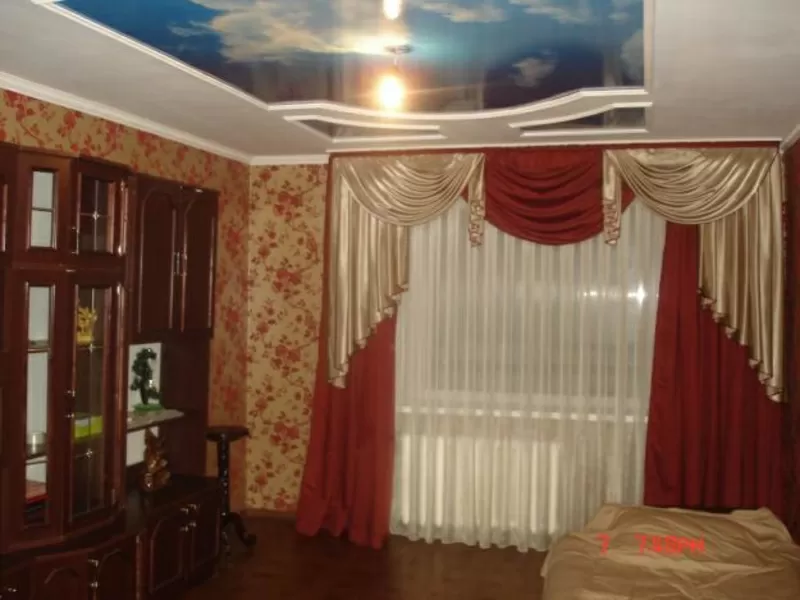 Продается трехкомнатная квартира-студия в Фокинском районе.